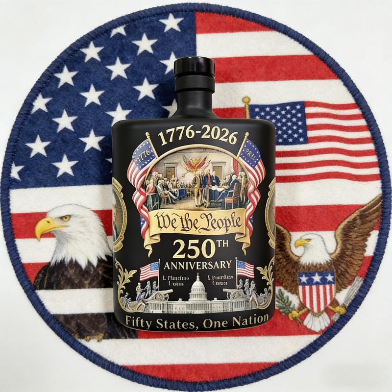 US 250th Anniversary We The Pe - огляд і ціна Glass Decanter Whiskey